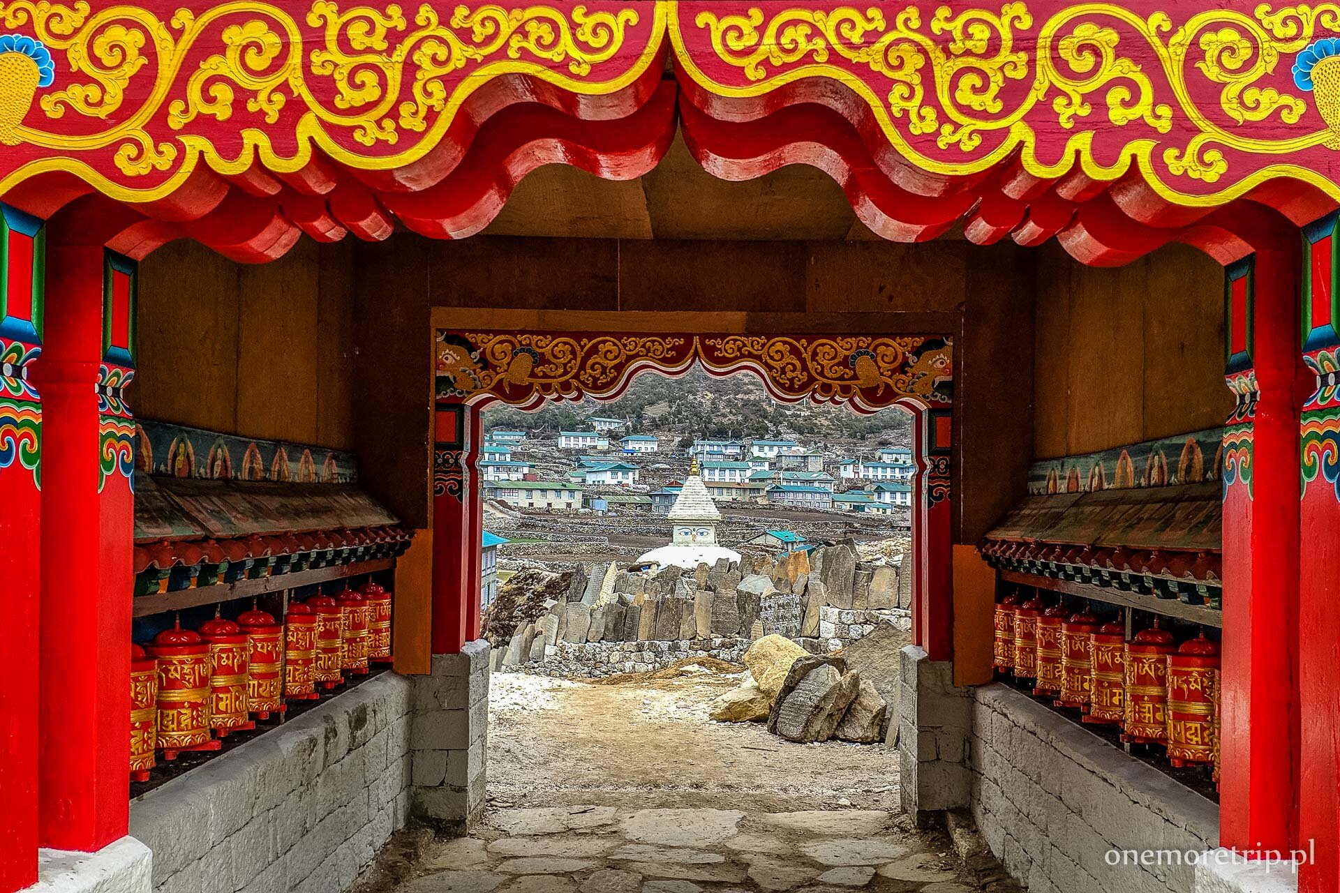 Khunde nad Namche Bazar